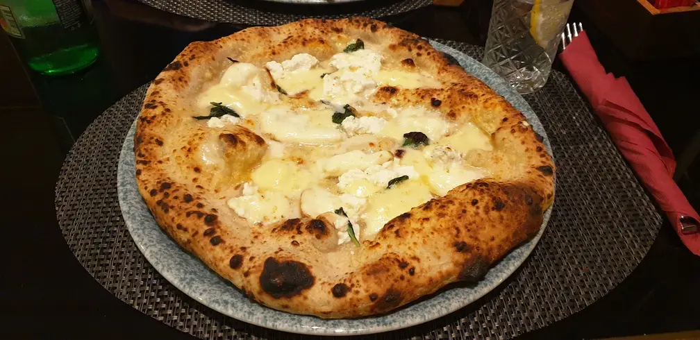 Pizza Quattro Formaggi